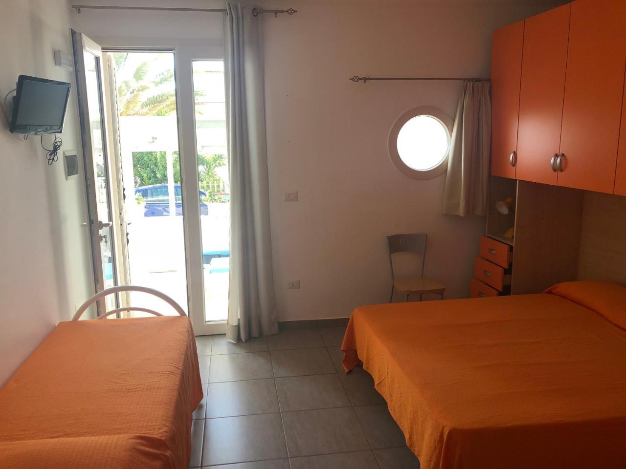 B&B Tramonti Del Sud Lecce Ngoại thất bức ảnh